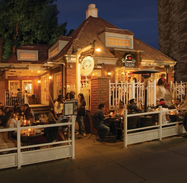 Urth Caffé - Beverly Hills