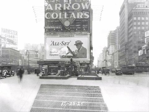 03_Duffy_Square_1925.jpg