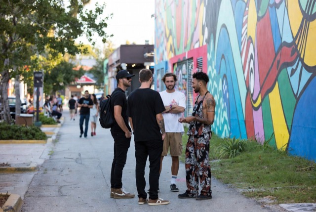 Mural Conversation
