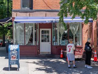 Magnolia Bakery